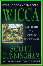 Bild på Wicca - a guide for the solitary practitioner