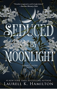 Bild på Seduced By Moonlight: A Merry Gentry Novel