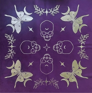 Bild på Luna Moth Altar Cloth (Purple)